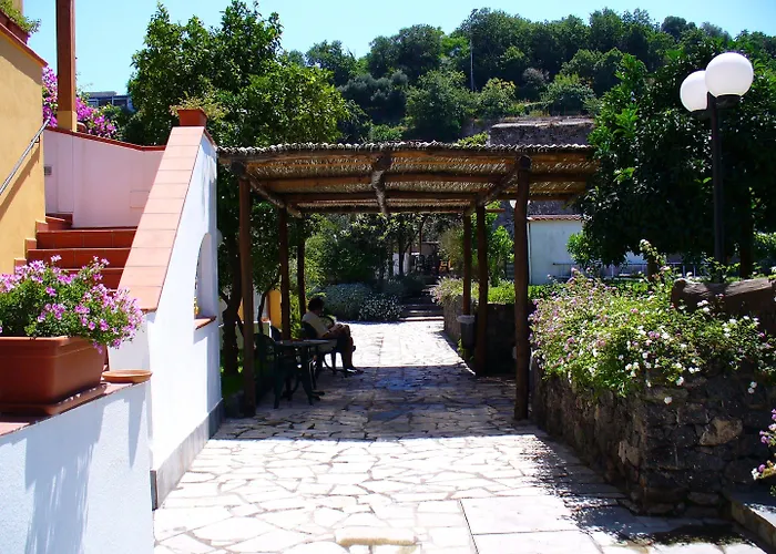 La Marticana Отель Искья