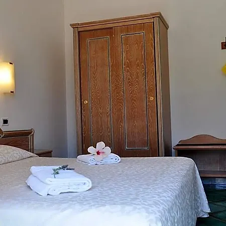 La Marticana 3*
